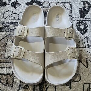 MIA slides